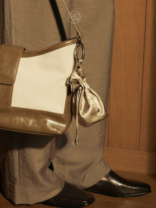 SKIN1004 1004Day Edition Pouch Keyring (Limited Edition) - Lahab Beauty | لهب بيوتي